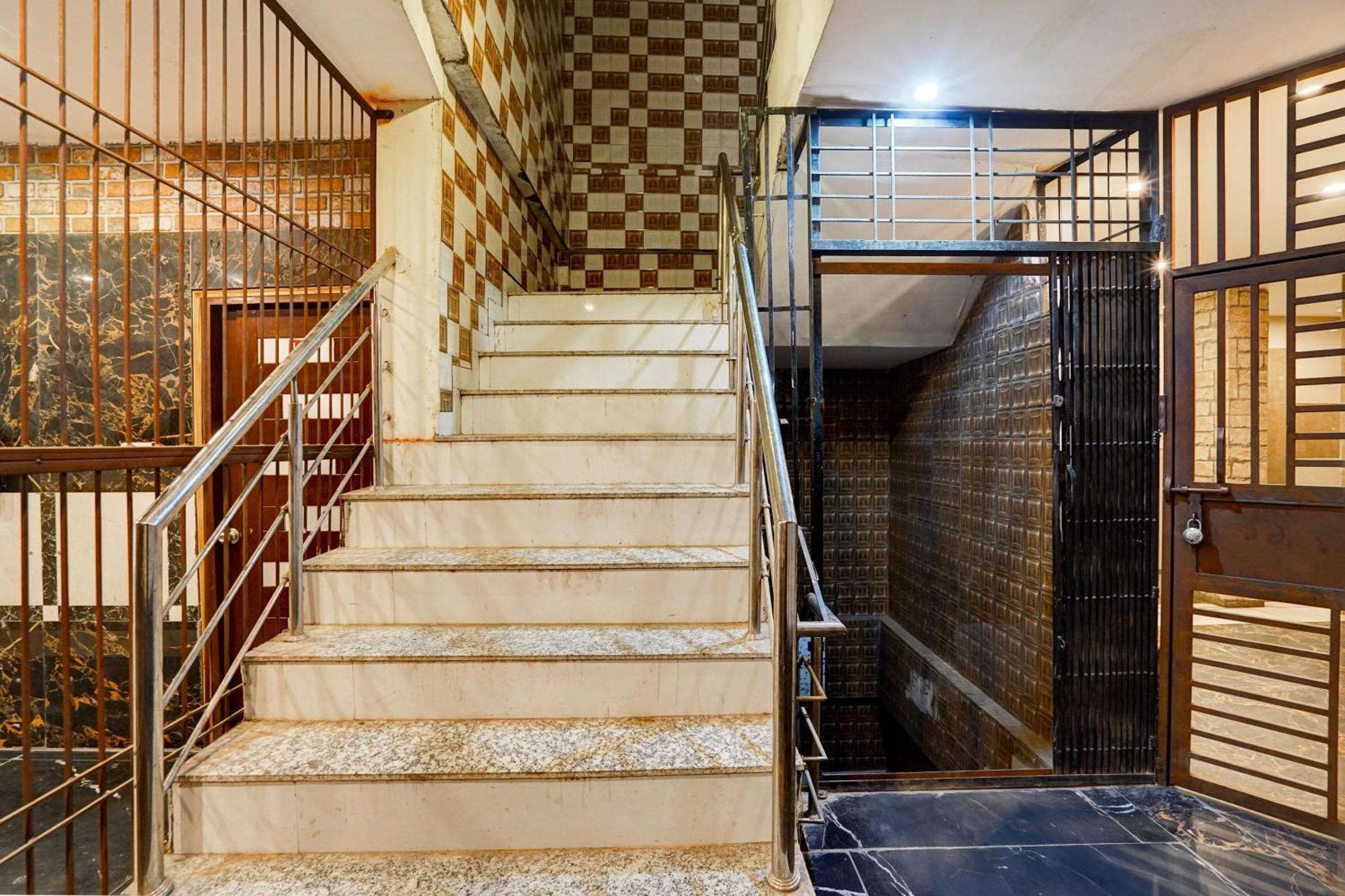 Hotel O Blue Vibes Meerut Eksteriør billede