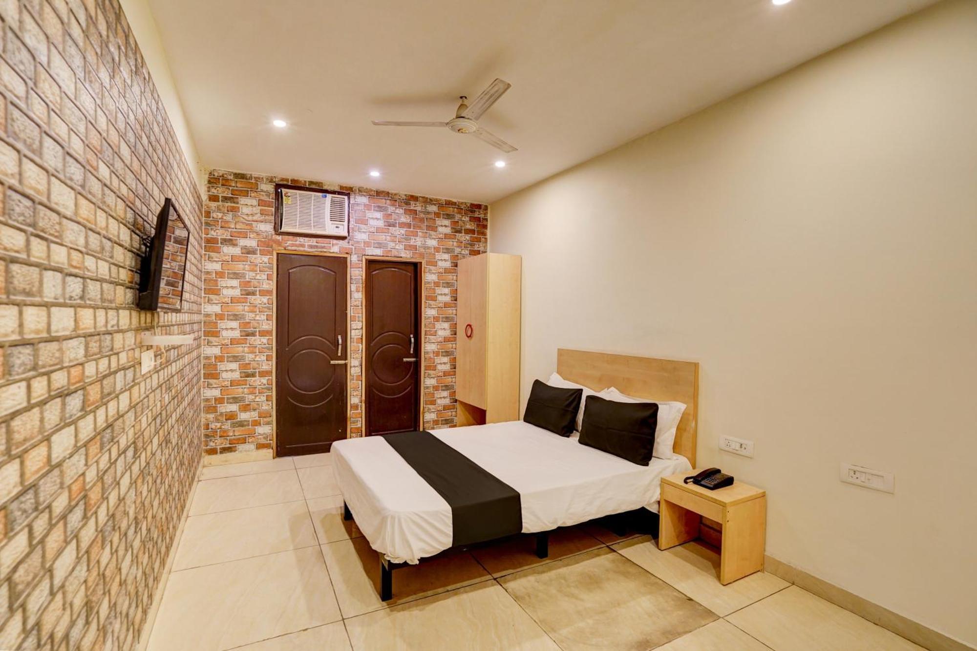 Hotel O Blue Vibes Meerut Eksteriør billede